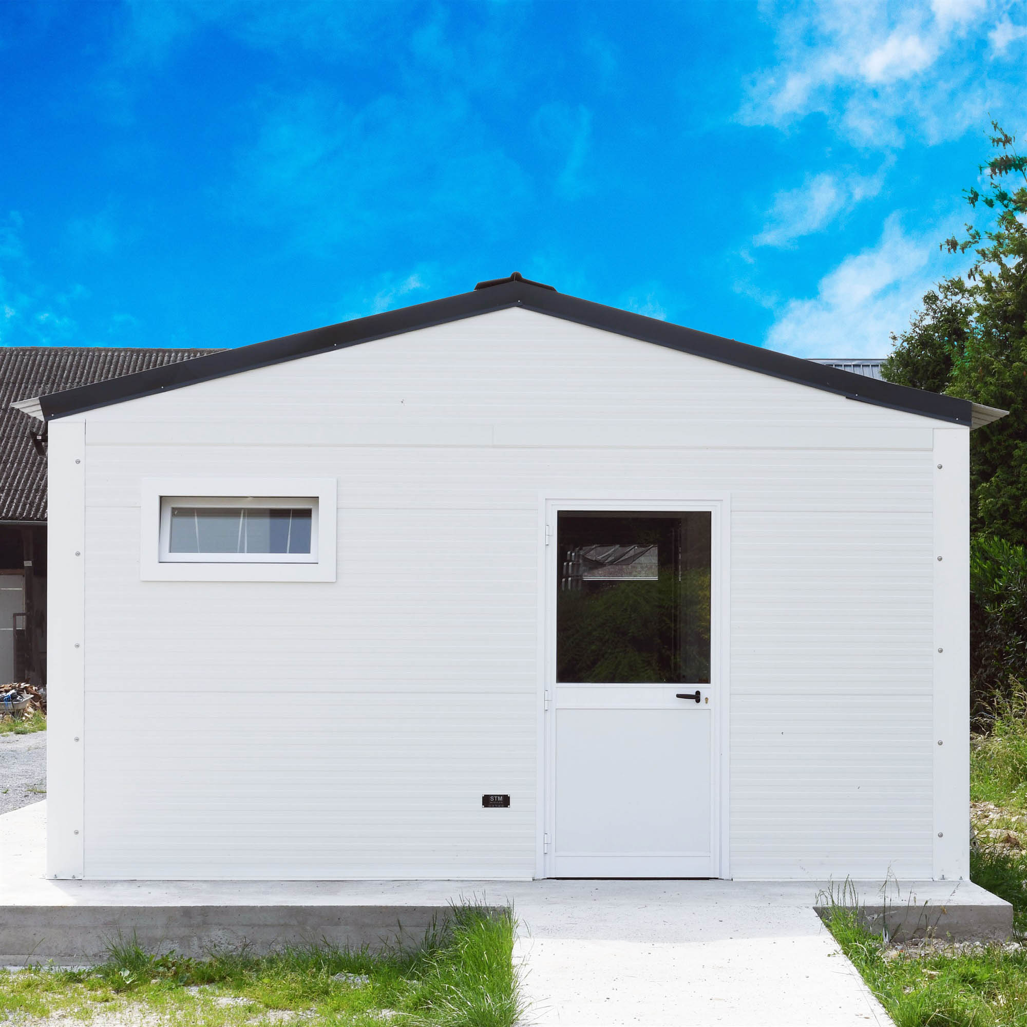 PREFABRICATED BUILDINGS AND MODULAR EXTENSIONS